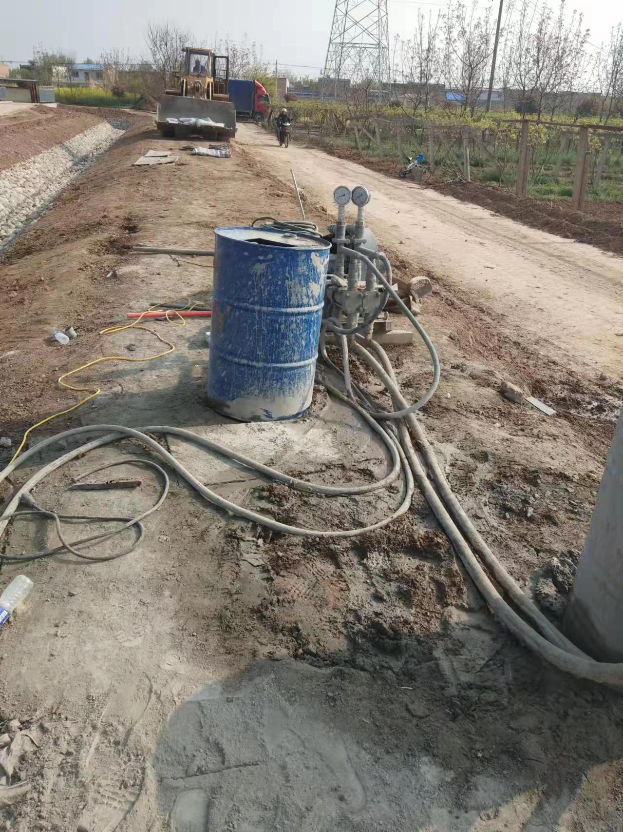 龙华山办事处双液注浆