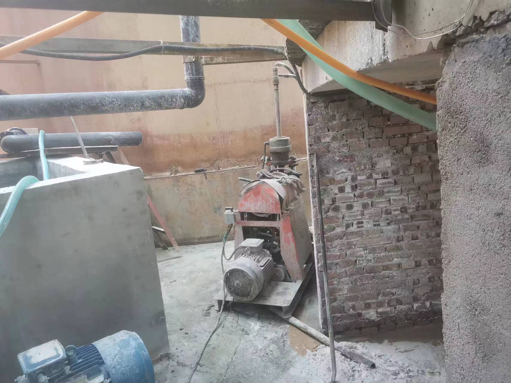 龙华山办事处设备基础注浆