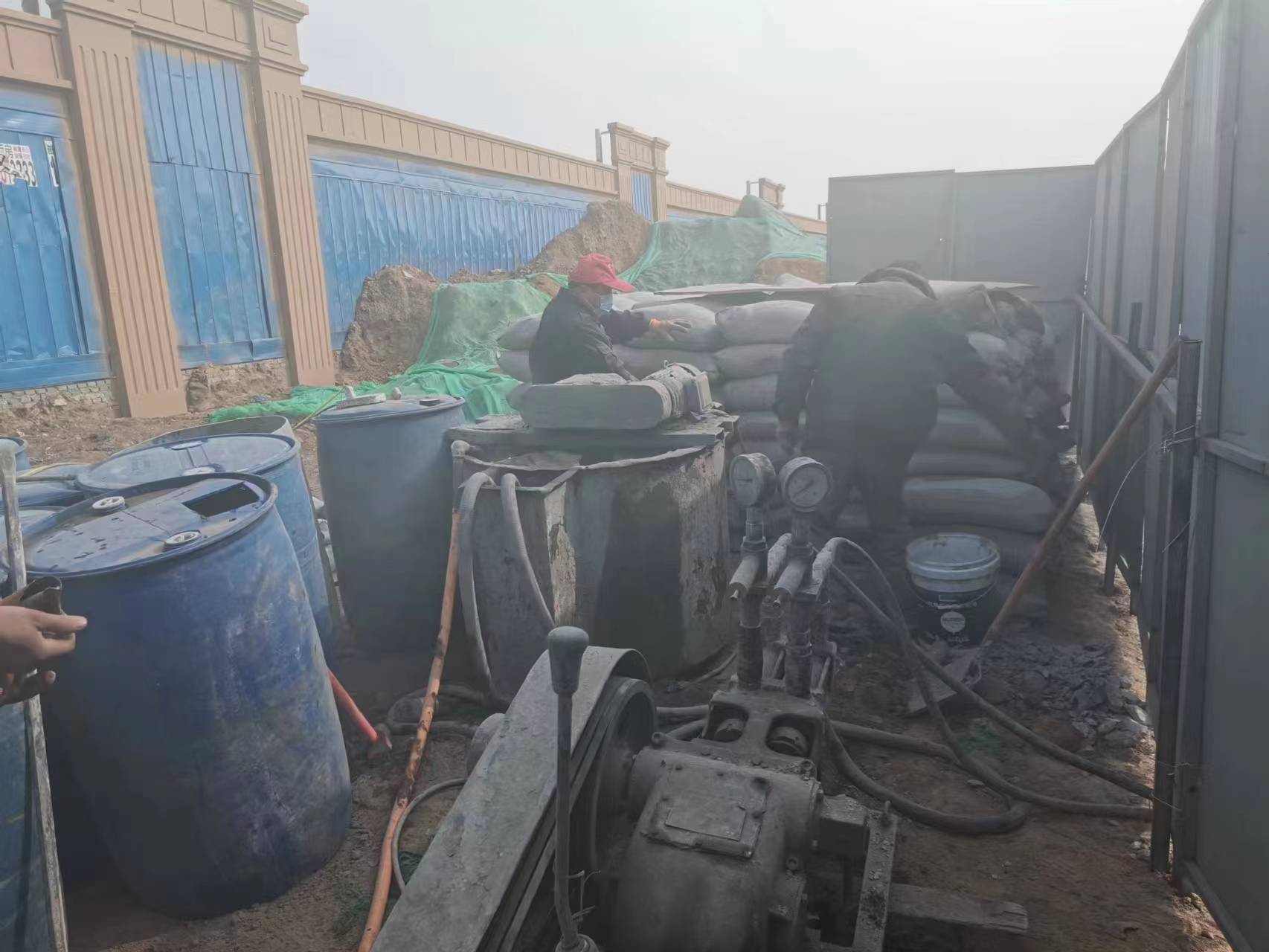 龙华山办事处房屋下沉注浆